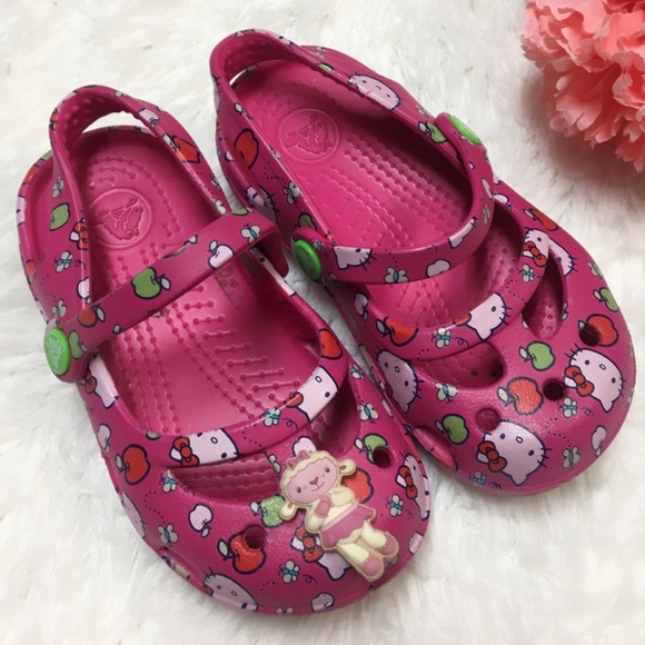 sanrio crocs